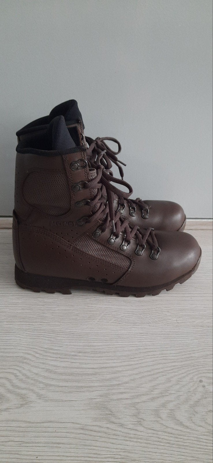Meindl hoge wandelschoenen nieuw bruin leer vibram mt 8 (42), Ophalen of Verzenden, Nieuw, Schoenen