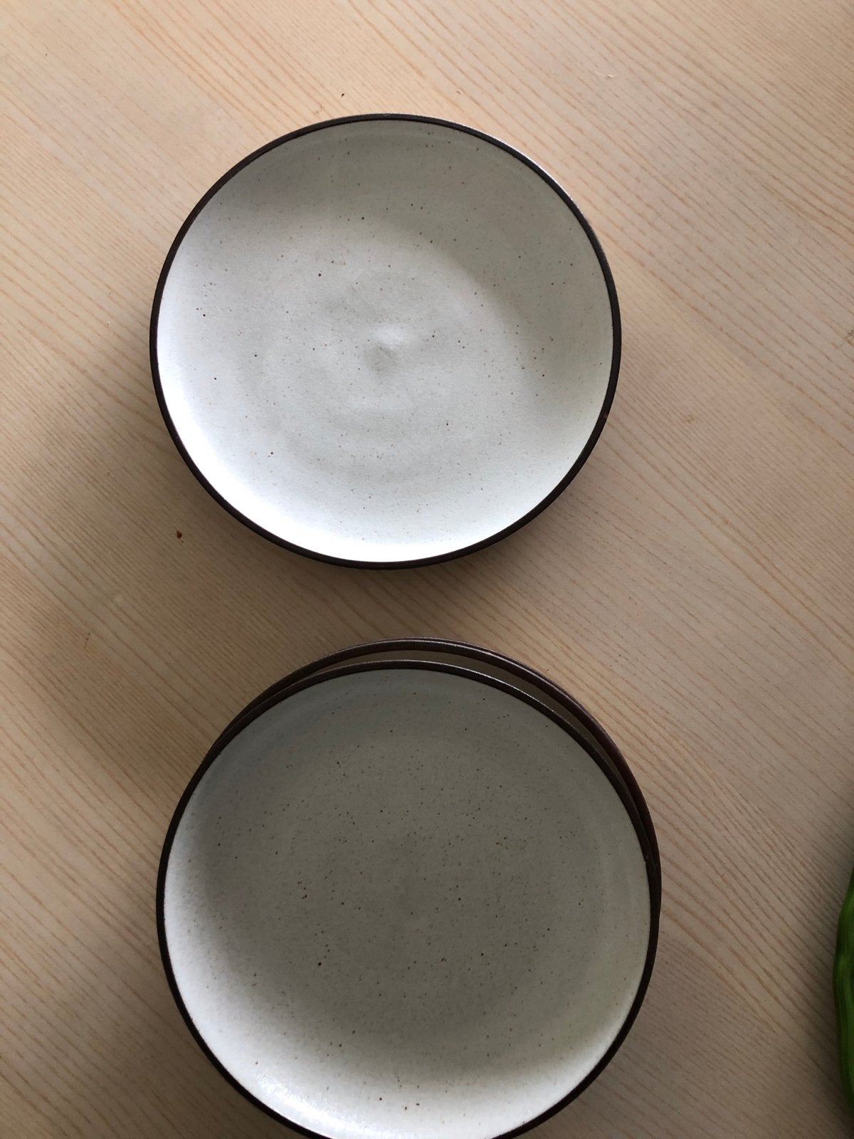 Set van 8 Vintage Aardewerk Borden - Zo goed als nieuw, Huis en Inrichting, Gebruikt, Vintage, Ophalen of Verzenden, Bord(en)