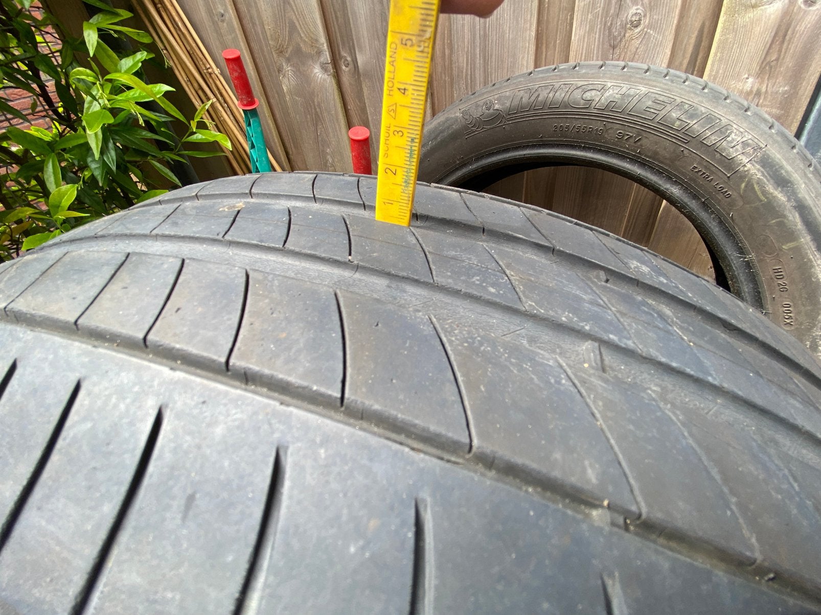 3x Michelin Primacy 3 205-55-19 4mm, Ophalen