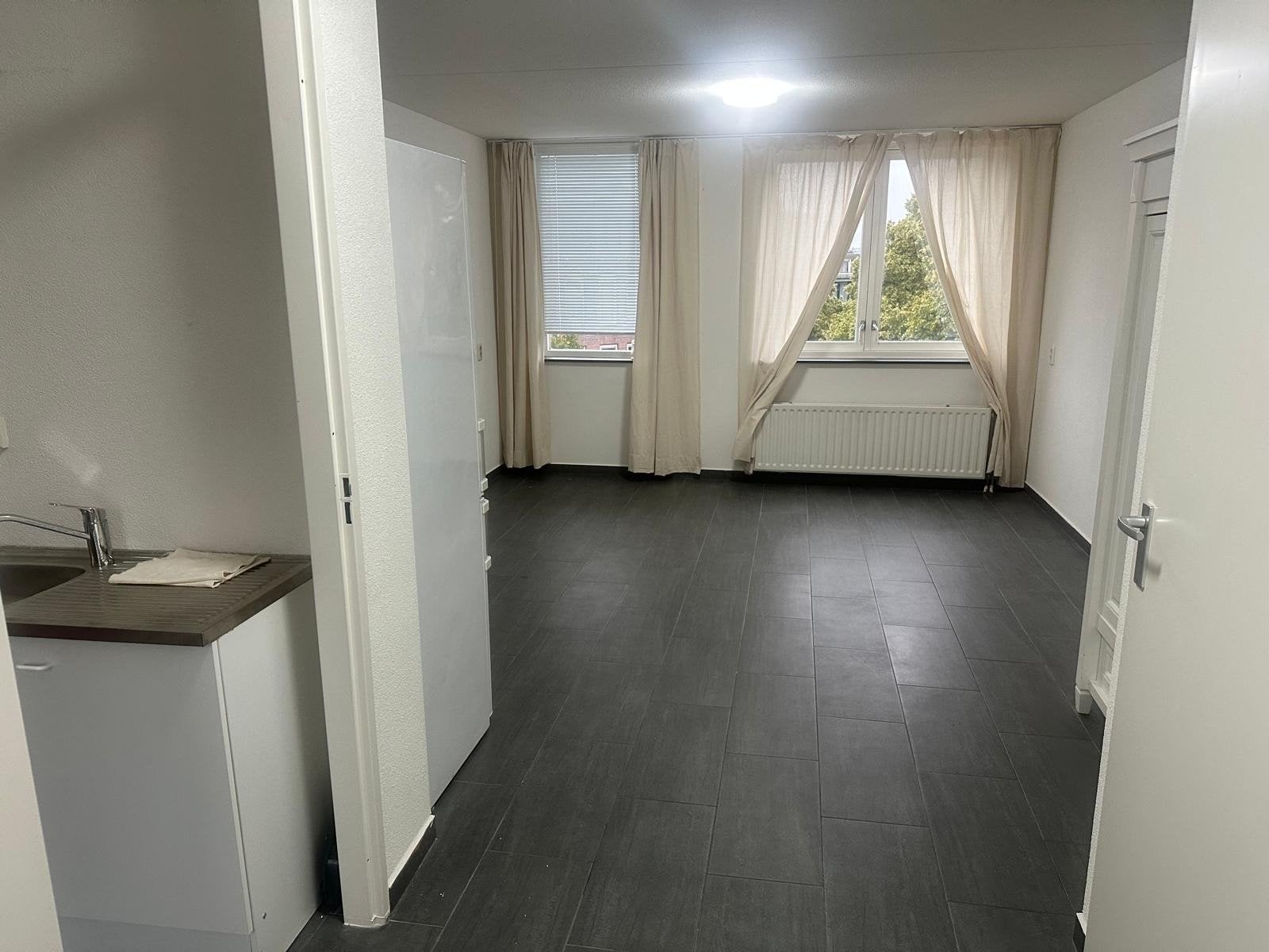 room, Huizen en Kamers, 35 tot 50 m², Den Haag