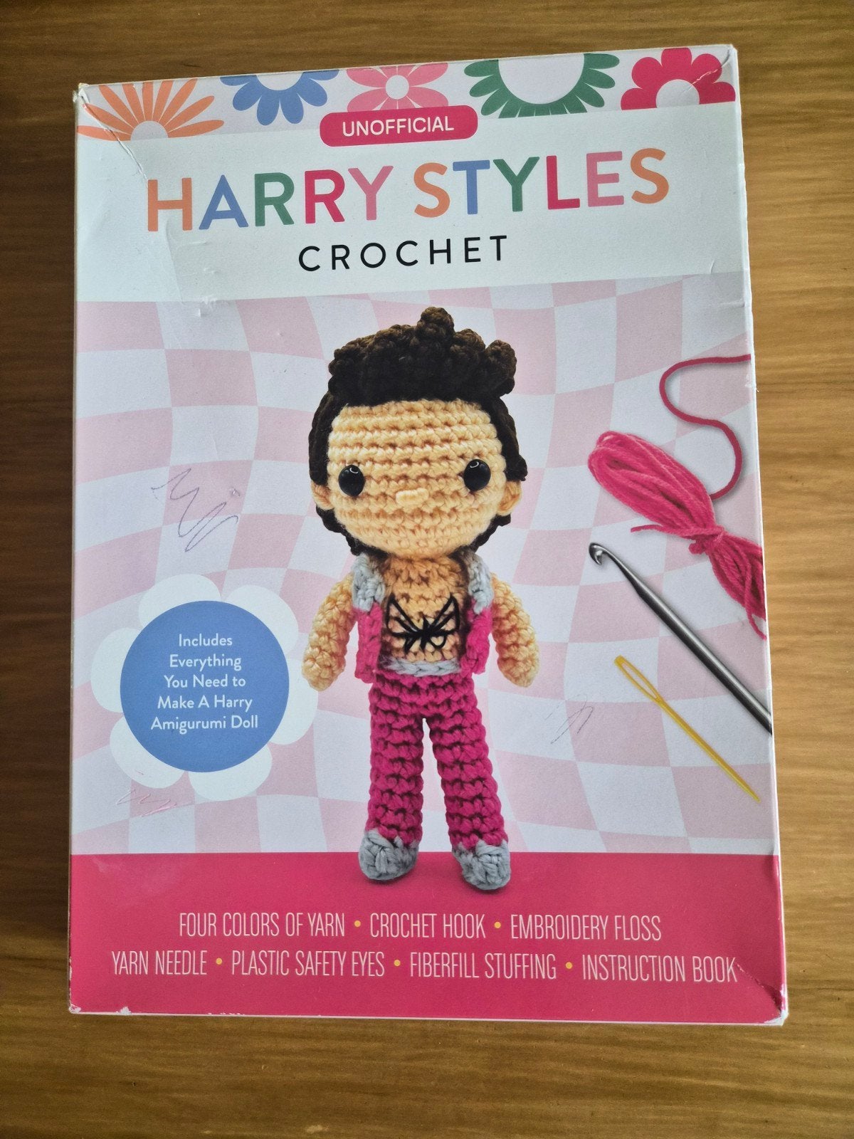 Harry Styles Haakpakket - Maak je eigen Amigurumi pop!, Ophalen of Verzenden, Zo goed als nieuw, Haken, Wol of Garen