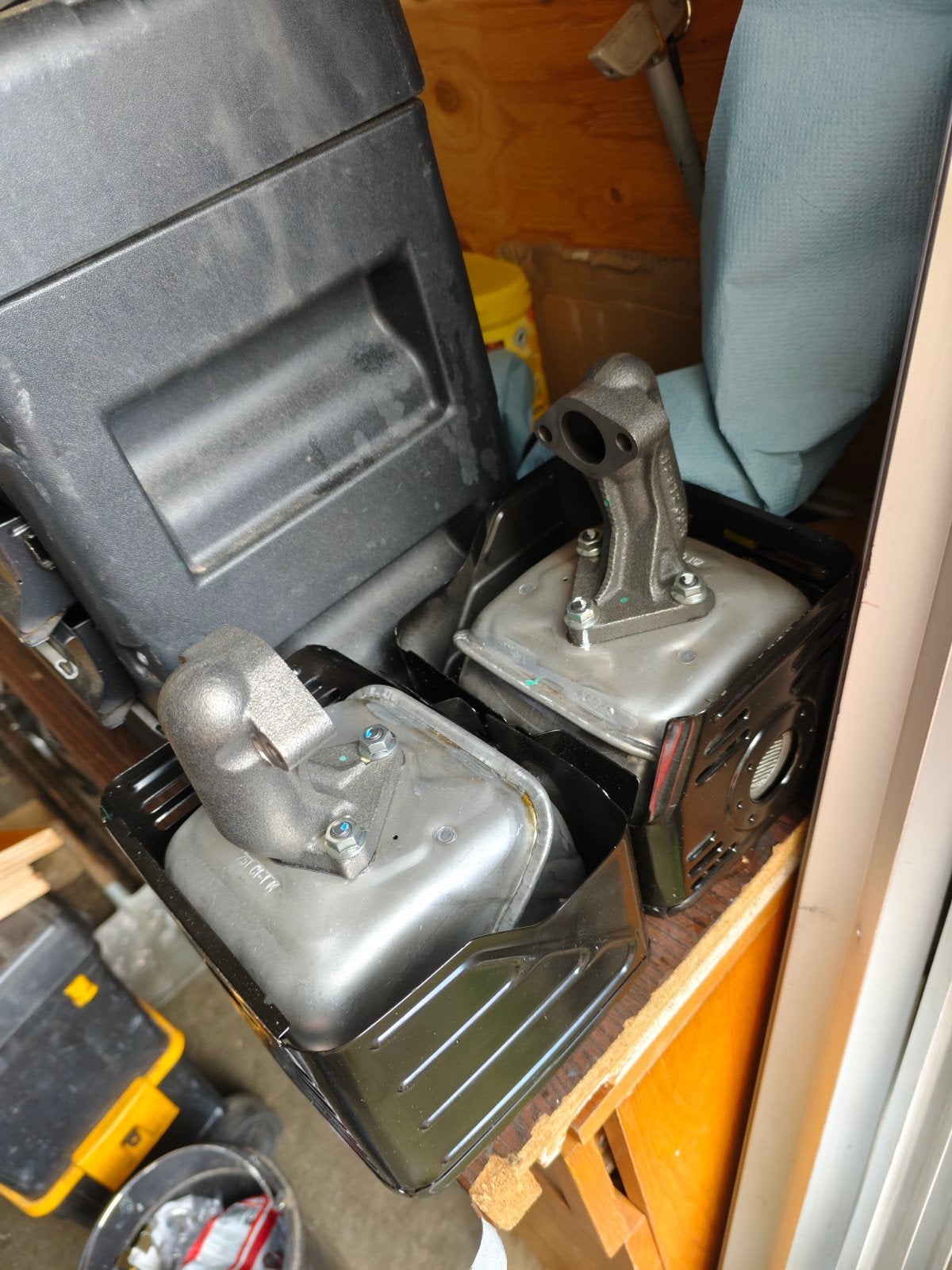 2x origineel Honda GX340 GX390 uitlaten, Ophalen of Verzenden