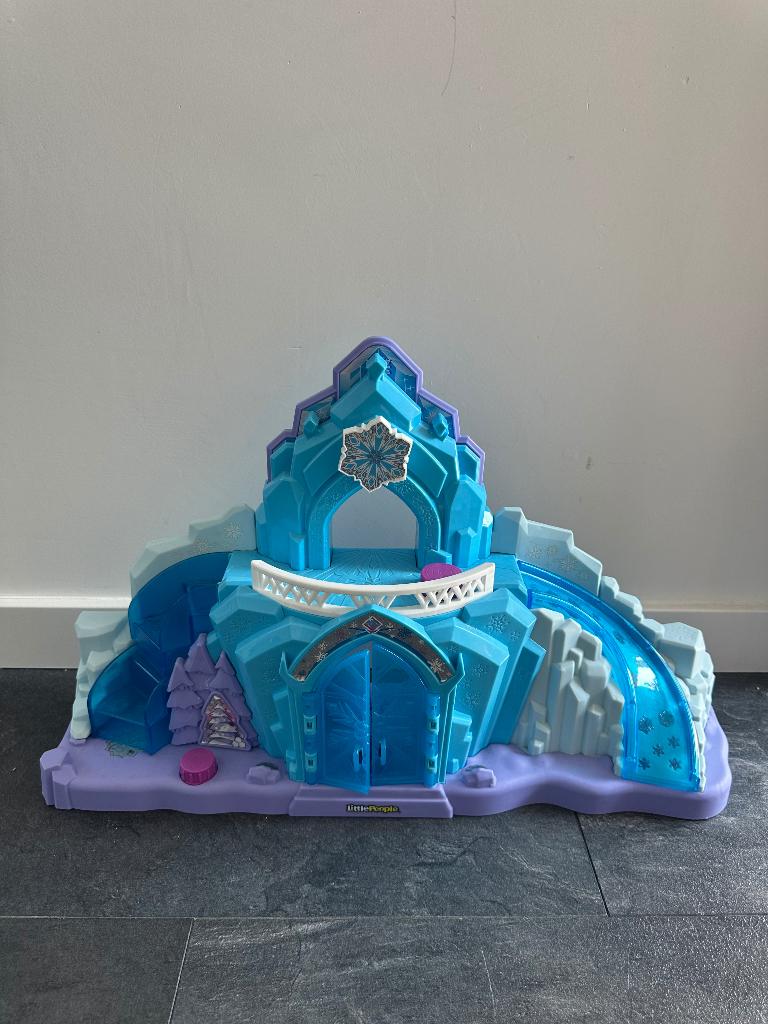Frozen kasteel, Ophalen of Verzenden, Zo goed als nieuw, Poppenhuis