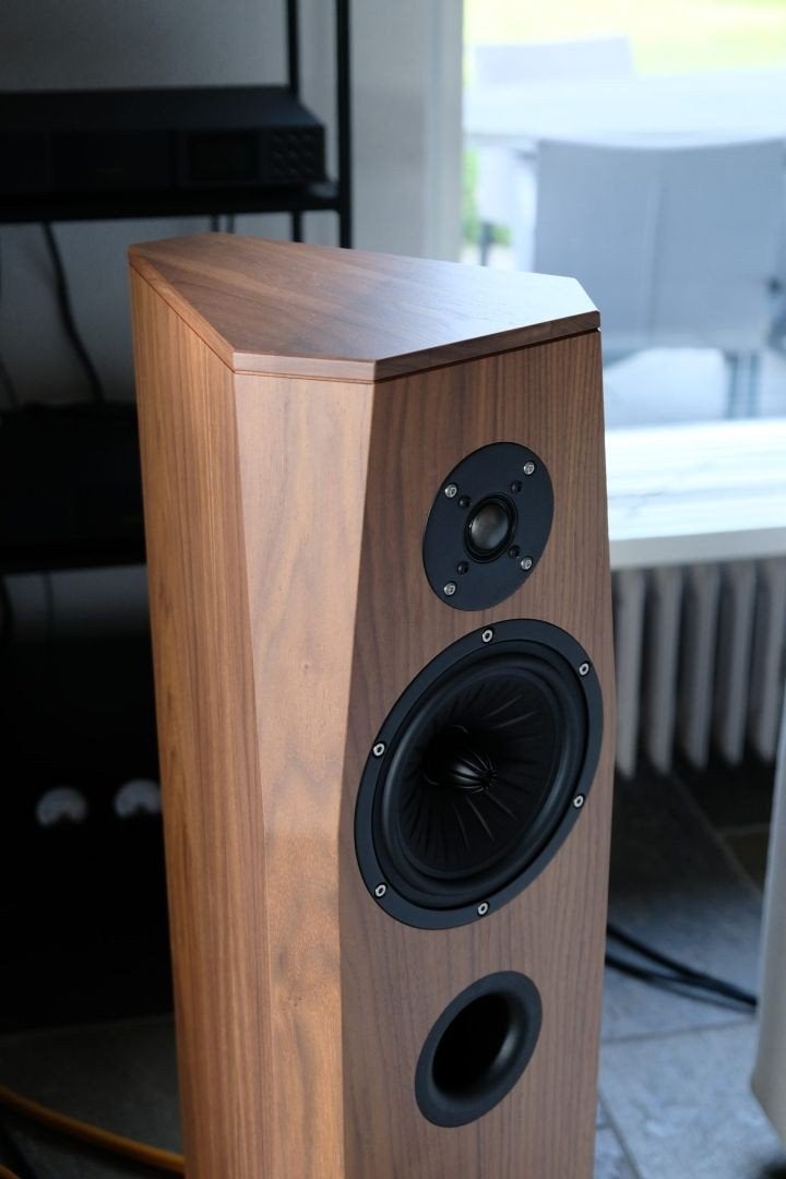 Driade Model 2s in nieuwstaat kleur Teak met ovp, Audio, Tv en Foto, Stereo speakers, Basreflex, 120 tot 150 watt, Zo goed als nieuw