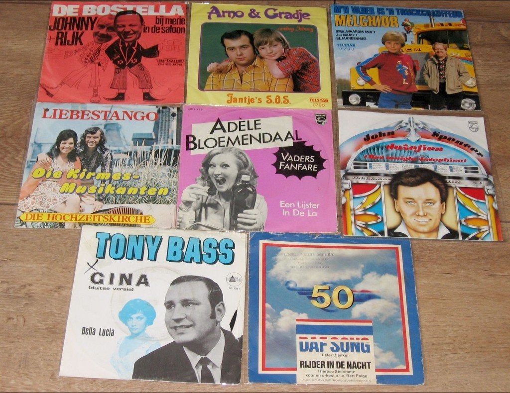 SINGLES : LOT VAN 8 X NEDERLANDSE SINGLES - ZIE FOTO´S ADV., Cd's en Dvd's, Vinyl Singles, Gebruikt, Verzenden, 7 inch, Beschermende buitenhoes