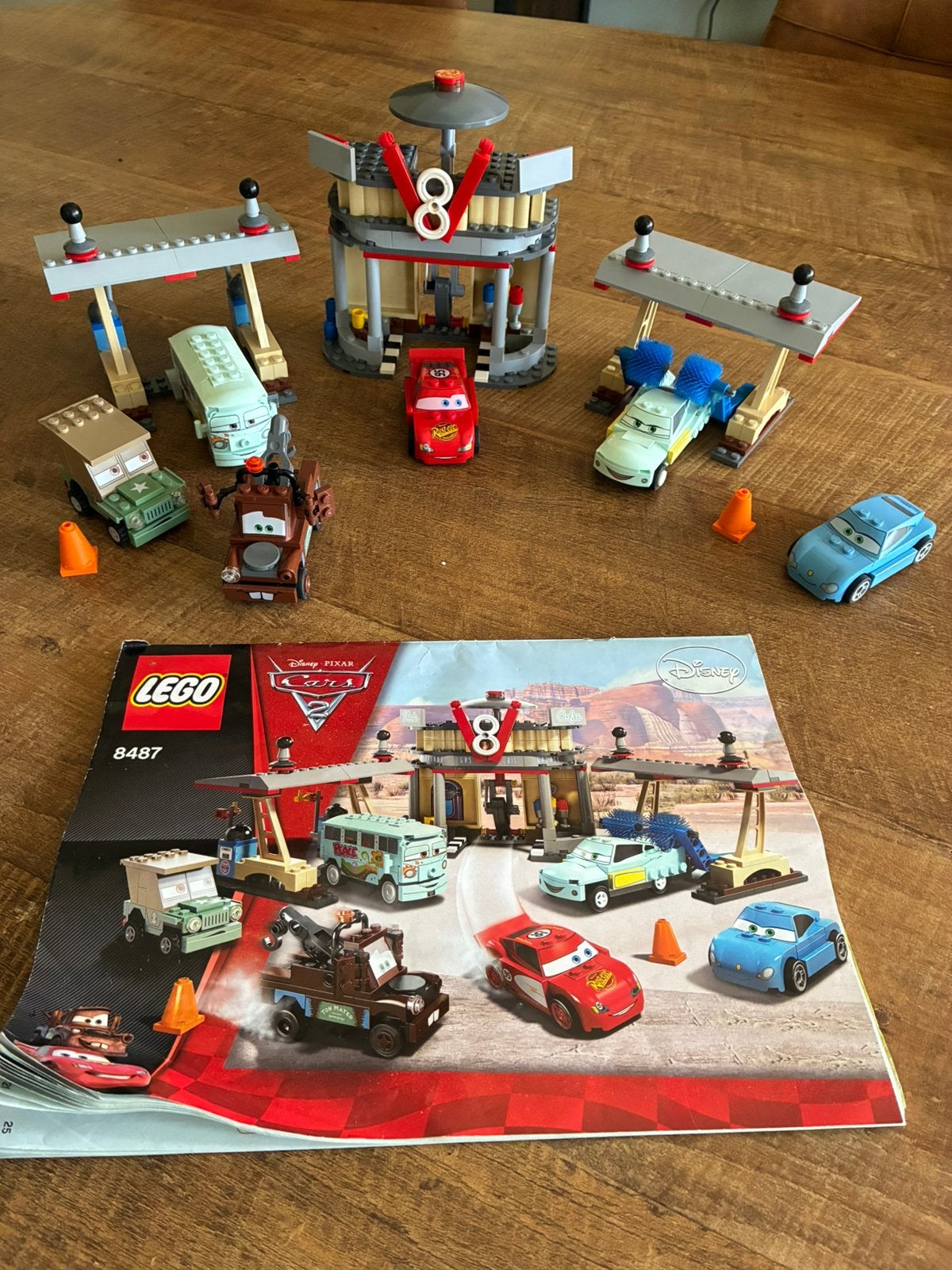 Lego Cars 8487 Flo's V8 Café, Ophalen of Verzenden, Zo goed als nieuw