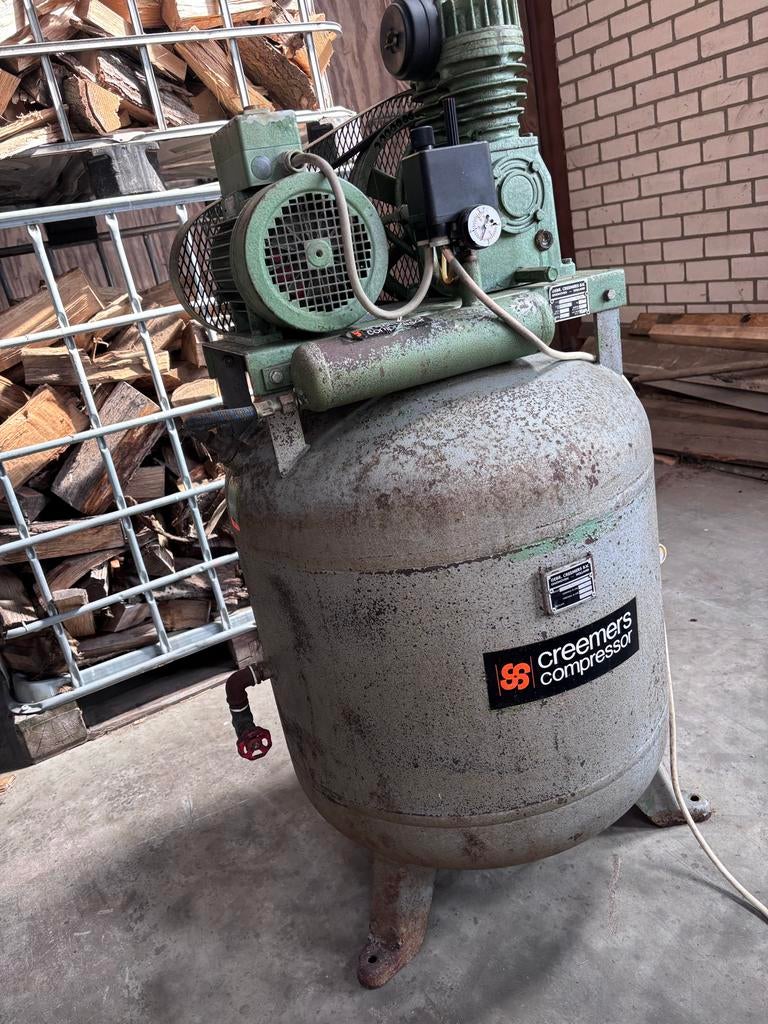Creemers Compressor VT 350 OCC uit 1985, Doe-het-zelf en Verbouw, Compressors, Gebruikt, Ophalen of Verzenden, 200 tot 400 liter/min