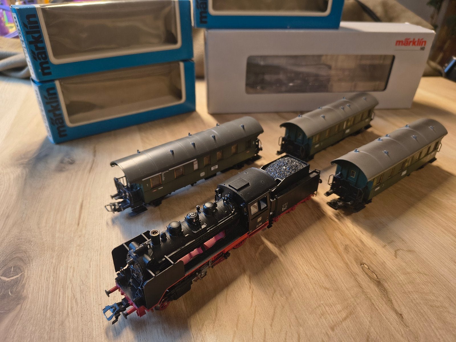 Märklin 36240 BR24 016 stoomloc met 3 rijtuigen, Hobby en Vrije tijd, Ophalen of Verzenden, Zo goed als nieuw, Wisselstroom, Märklin