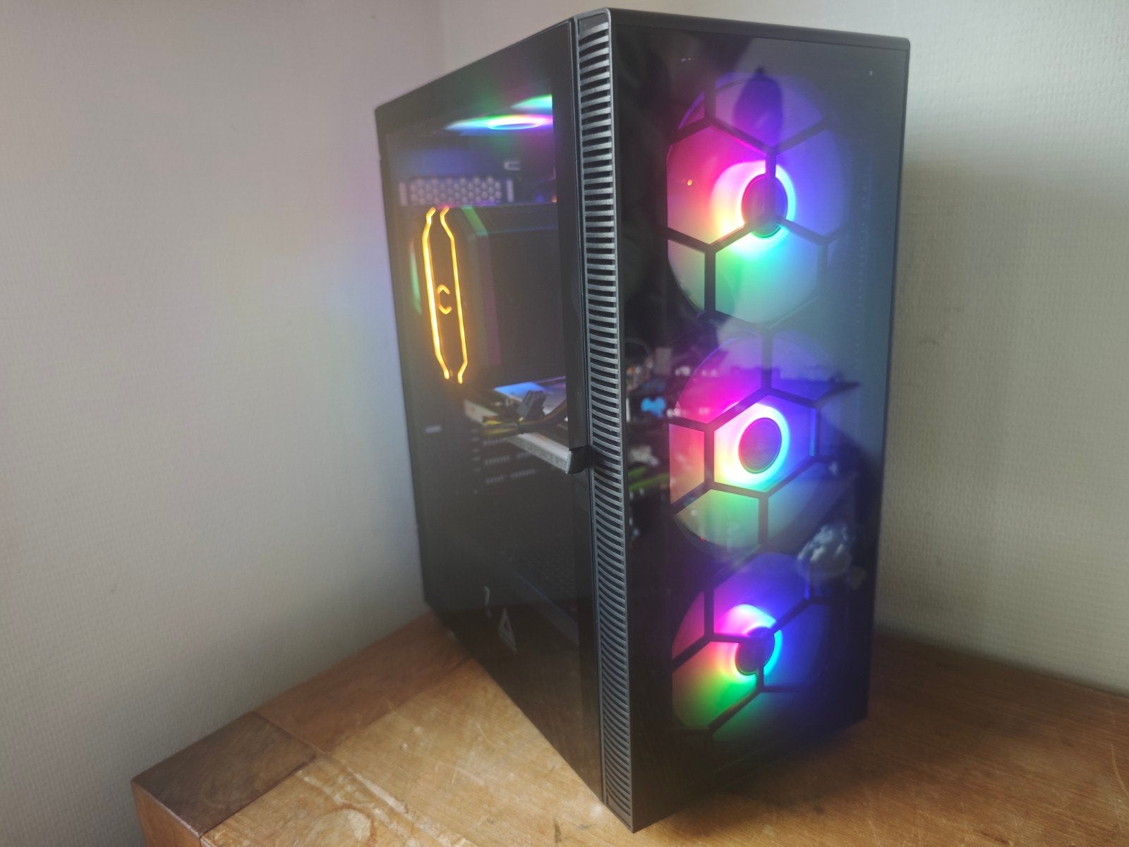 Game PC I9 9900K RTX 4060 Ti 1TB NVMe 2TB HDD 16GB DDR4 W11, HDD, ., 512 NVMe + 2TB HDD, Intel Core i9