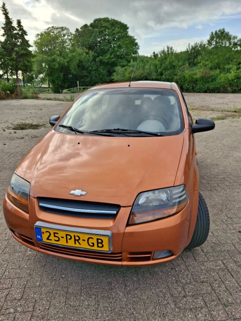 Te koop Daewoo Kalos, Auto's, Daewoo, 4 cilinders, 1070 kg, Overige kleuren, Handgeschakeld