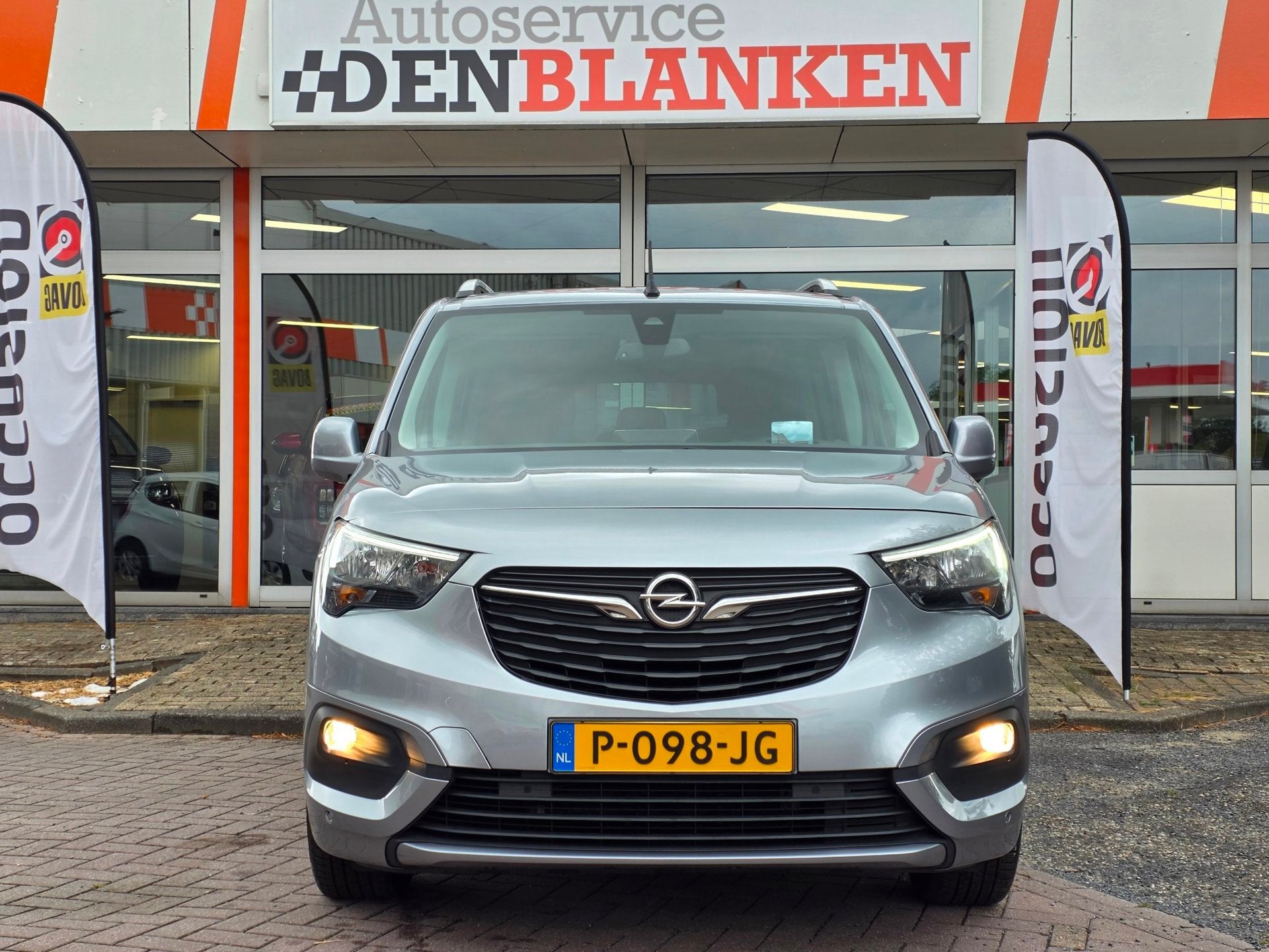 Opel Combo Tour 1.2 Turbo L1H1 Edition Automaat 5p BJ.2020 /, Auto's, Automatische klimaatregeling, Stof, Gebruikt, Euro 6
