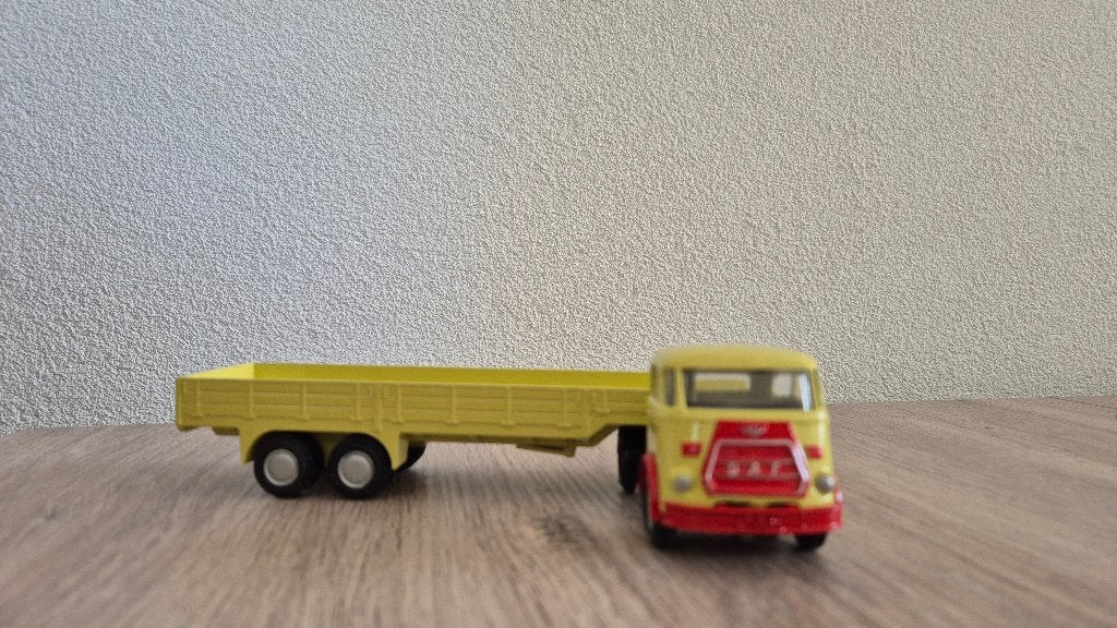 Daf Van Reenen Barneveld, Ophalen of Verzenden, Zo goed als nieuw, Bus of Vrachtwagen, Lion Toys