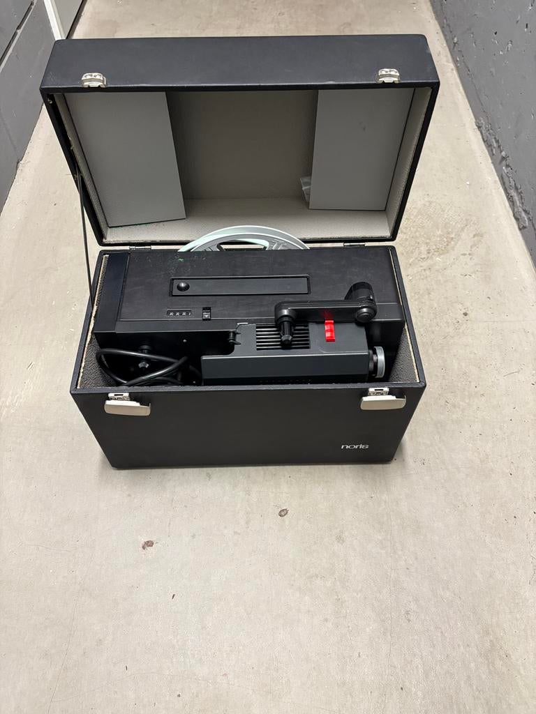 Noris Norimat Studio: Vintage Duitse Filmprojector met Gelui, Ophalen, Gebruikt, Overige technologieën, Overige resoluties
