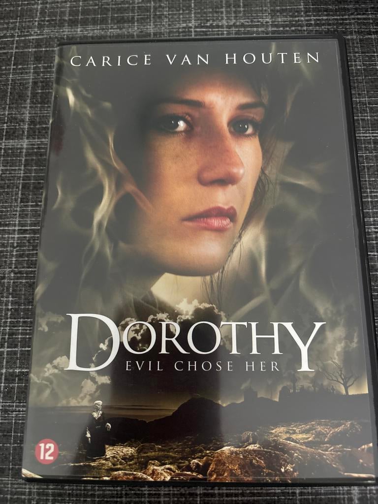 Dorothy - Evil Chose Her (DVD) met Carice van Houten, Vanaf 12 jaar, Ophalen of Verzenden, Zo goed als nieuw, Bovennatuurlijke thriller