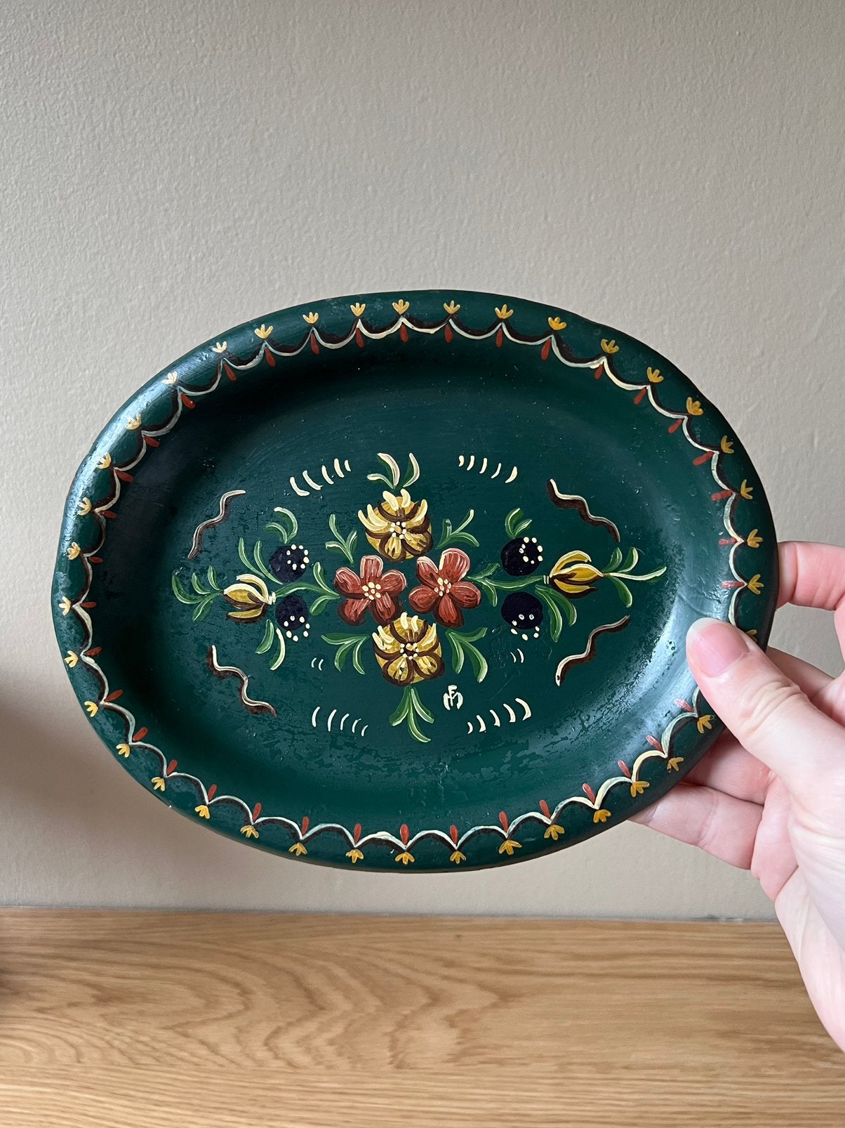 Vintage sieraden schaaltje Hindeloopen metaal dienblad, Ophalen of Verzenden, Zo goed als nieuw, Ovaal, Metaal