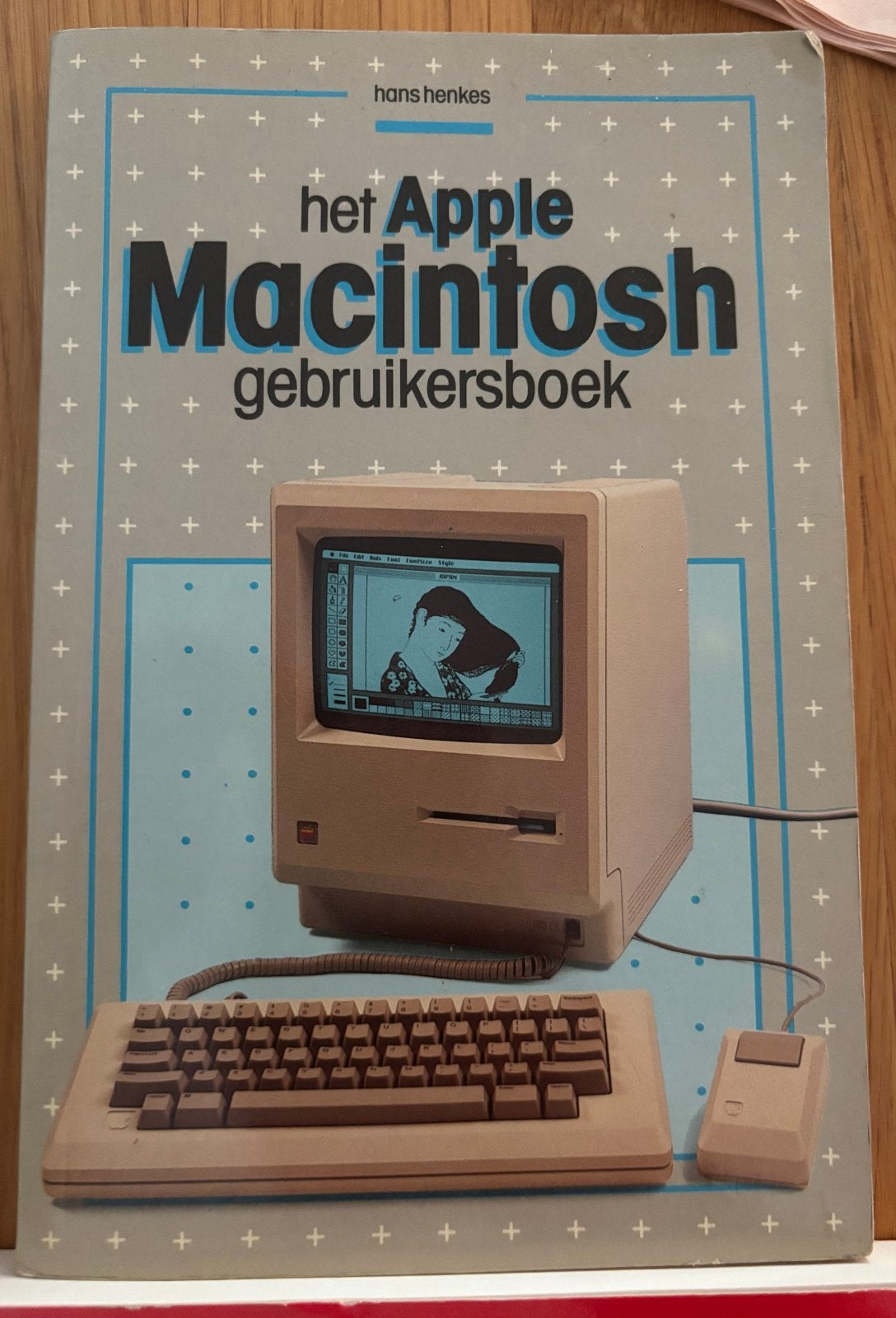 Het Apple Macintosh gebruikersboek - Hans Henkes (Gebruikt), Boeken, Informatica en Computer, Ophalen of Verzenden, Gelezen, Hardware
