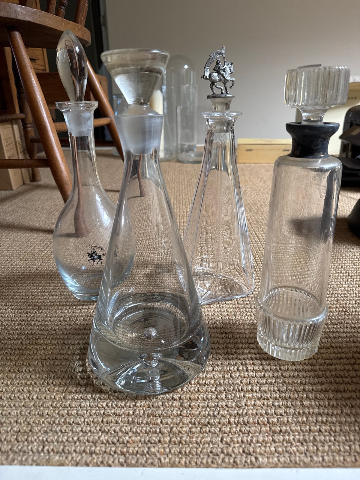 Set van 4 decoratieve glazen karaffen met stoppers, Antiek en Kunst, Antiek | Glas en Kristal, Ophalen