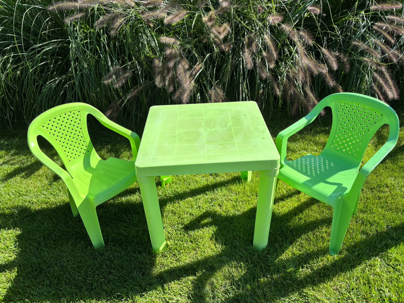 Kindertafel met 2 kinderstoelen, Kinderen en Baby's, Ophalen, Zo goed als nieuw