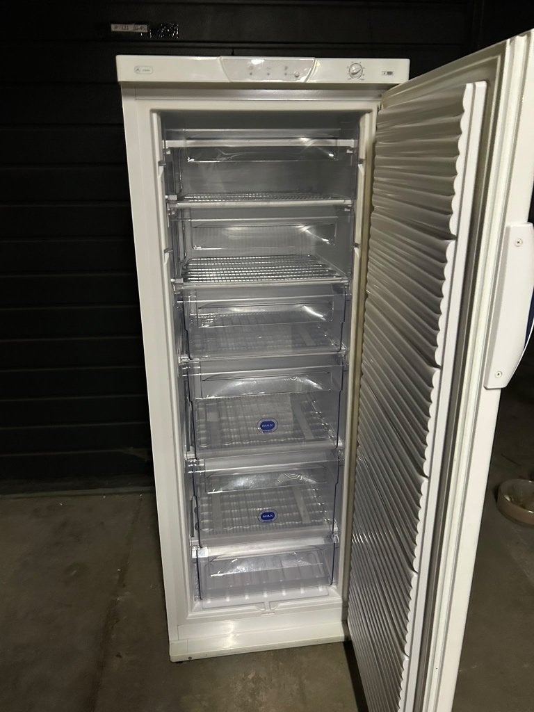 Whirlpool diepvrieskast, Witgoed en Apparatuur, Gebruikt, Minder dan 60 cm, 160 cm of meer, Energieklasse A of zuiniger