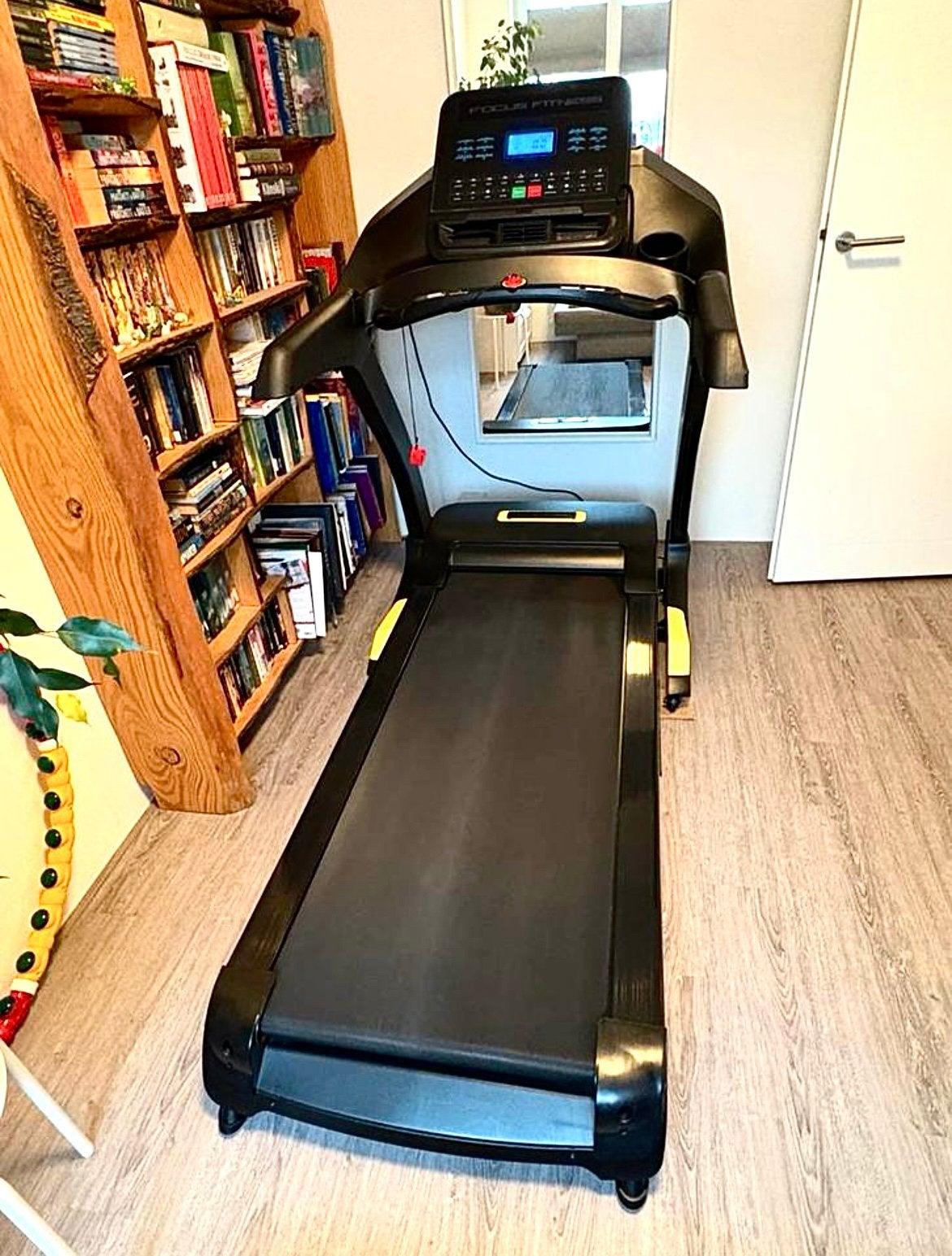 Loopband Focus Fitness Senator iPlus, Ophalen, Overige materialen, Benen, Zo goed als nieuw