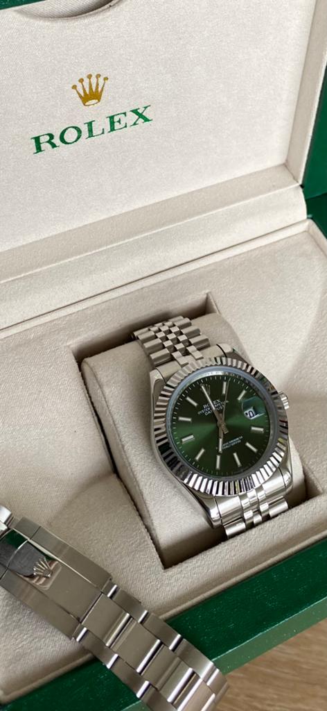 Horloge met 2 of 1 band, doos en accessoires, Sieraden, Tassen en Uiterlijk, Horloges | Heren, Overige merken, Staal, Staal, Polshorloge