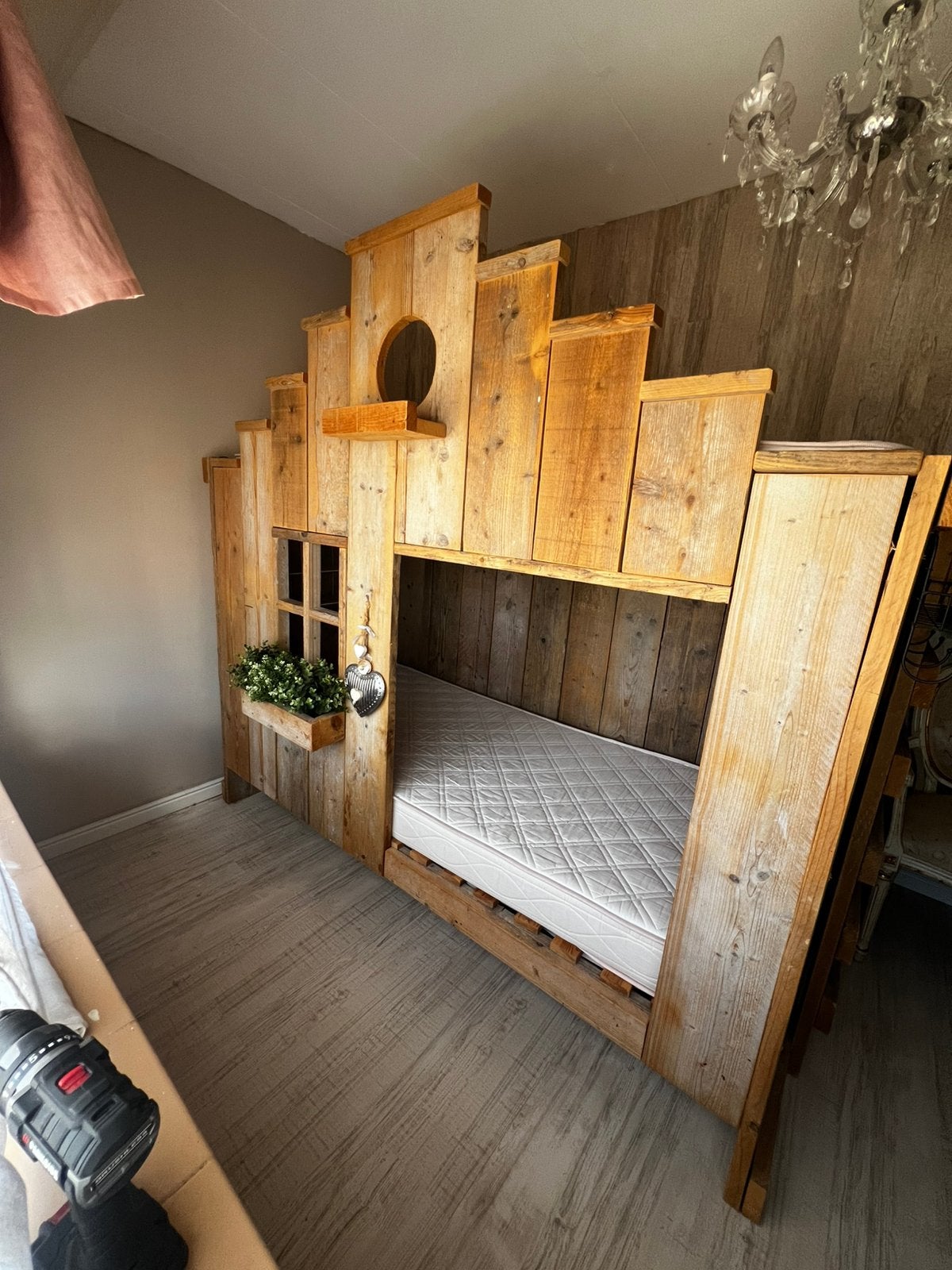 Handgemaakt stapelbed incl. 2 nieuwe matrassen, Ophalen, Gebruikt, Stapelbed