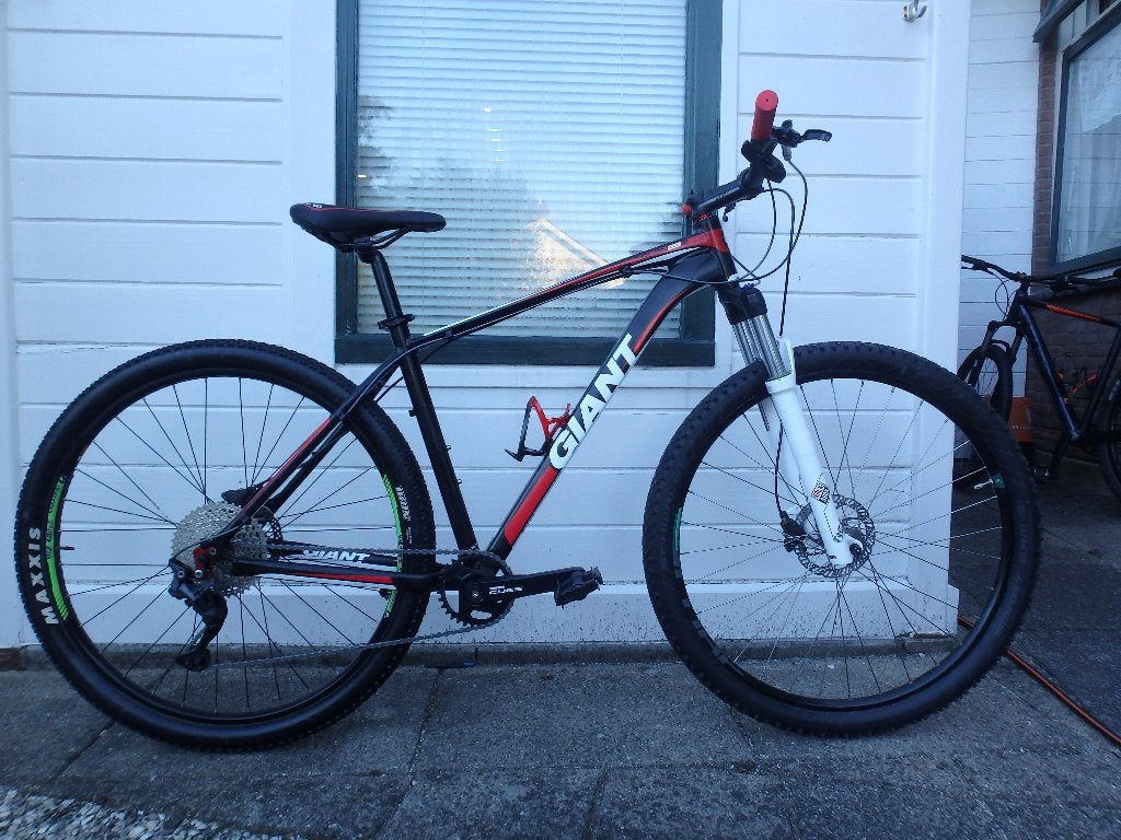 Giant Talon 29 (2) (29er) - Frame-maat = 19.5 inch (49.5 cm), Fietsen en Brommers, Hardtail, 49 tot 53 cm, Zo goed als nieuw, Schijfrem