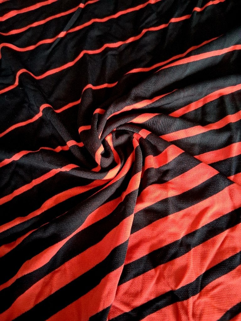 Tricot viscose streep stof zwart rood, Overige materialen, 120 cm of meer, Zwart, Ophalen of Verzenden
