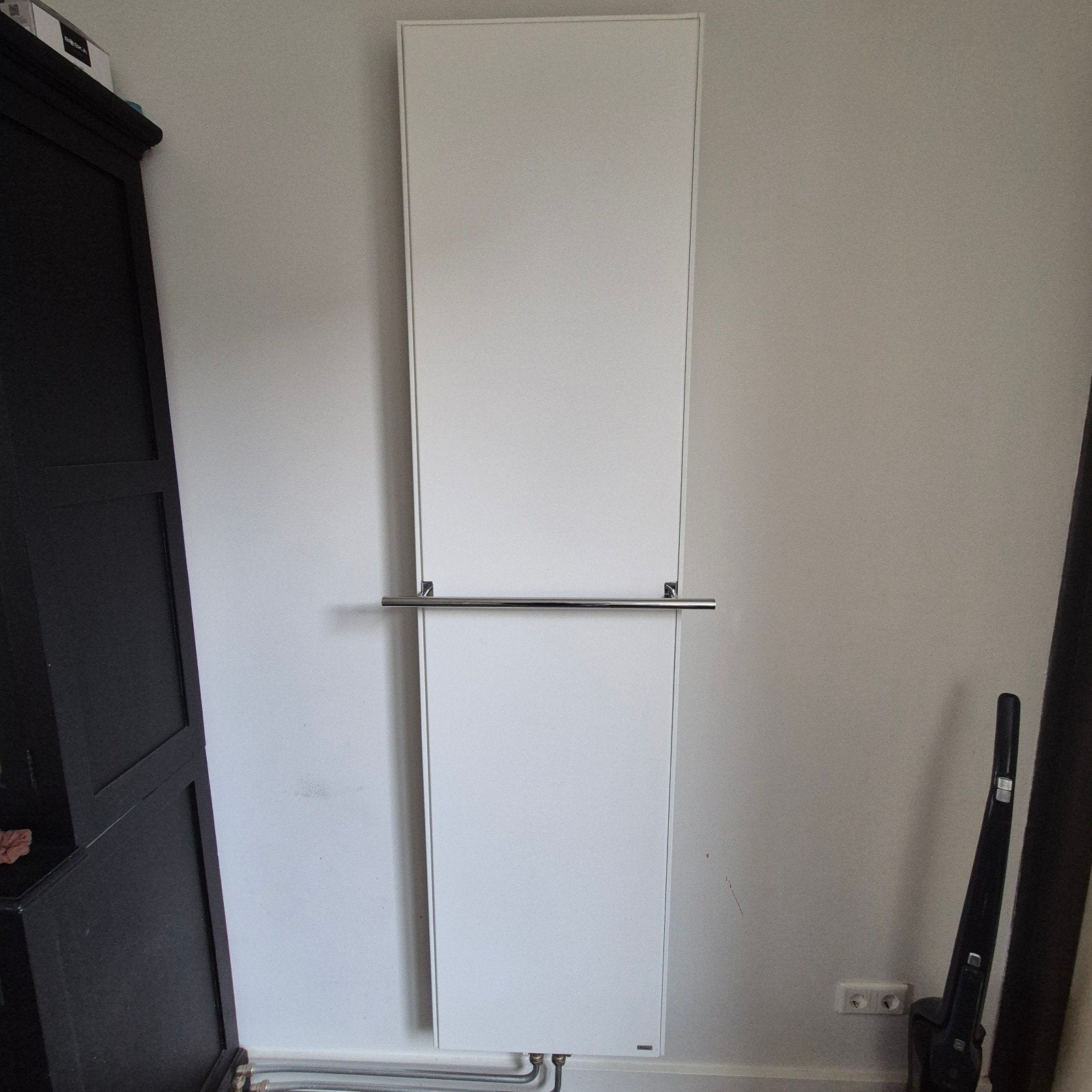 Vasco verticale radiator met handdoekrek, Ophalen, 500 tot 800 watt, Radiator, Minder dan 60 cm