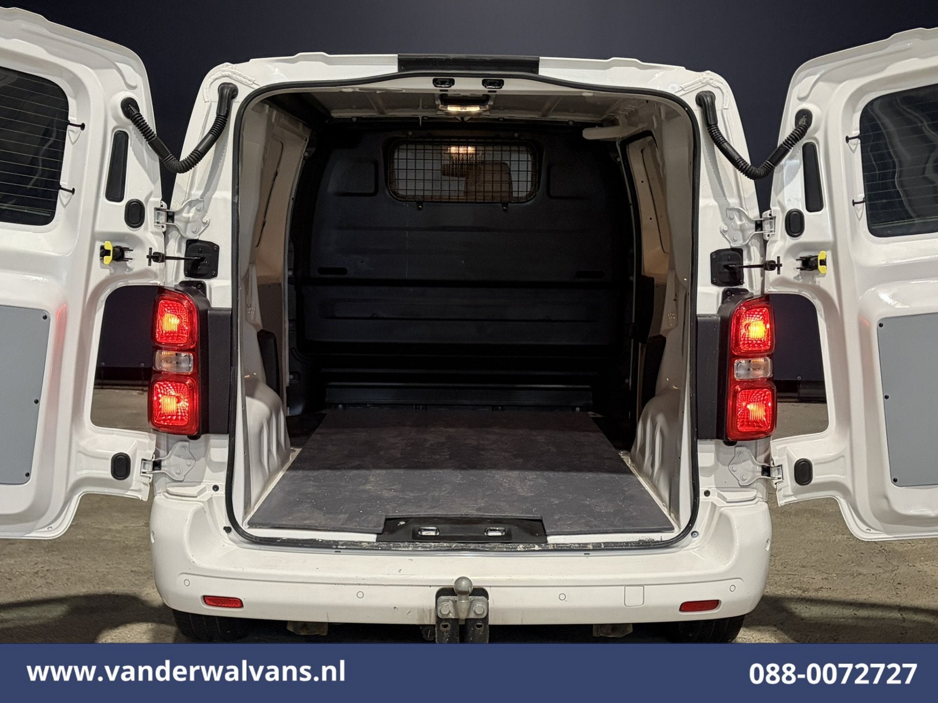 Peugeot Expert 1.5 BlueHDI 120pk L1H1 Euro6 Airco | Camera |, Dealer onderhouden, Euro 6, 4 cilinders, Wit