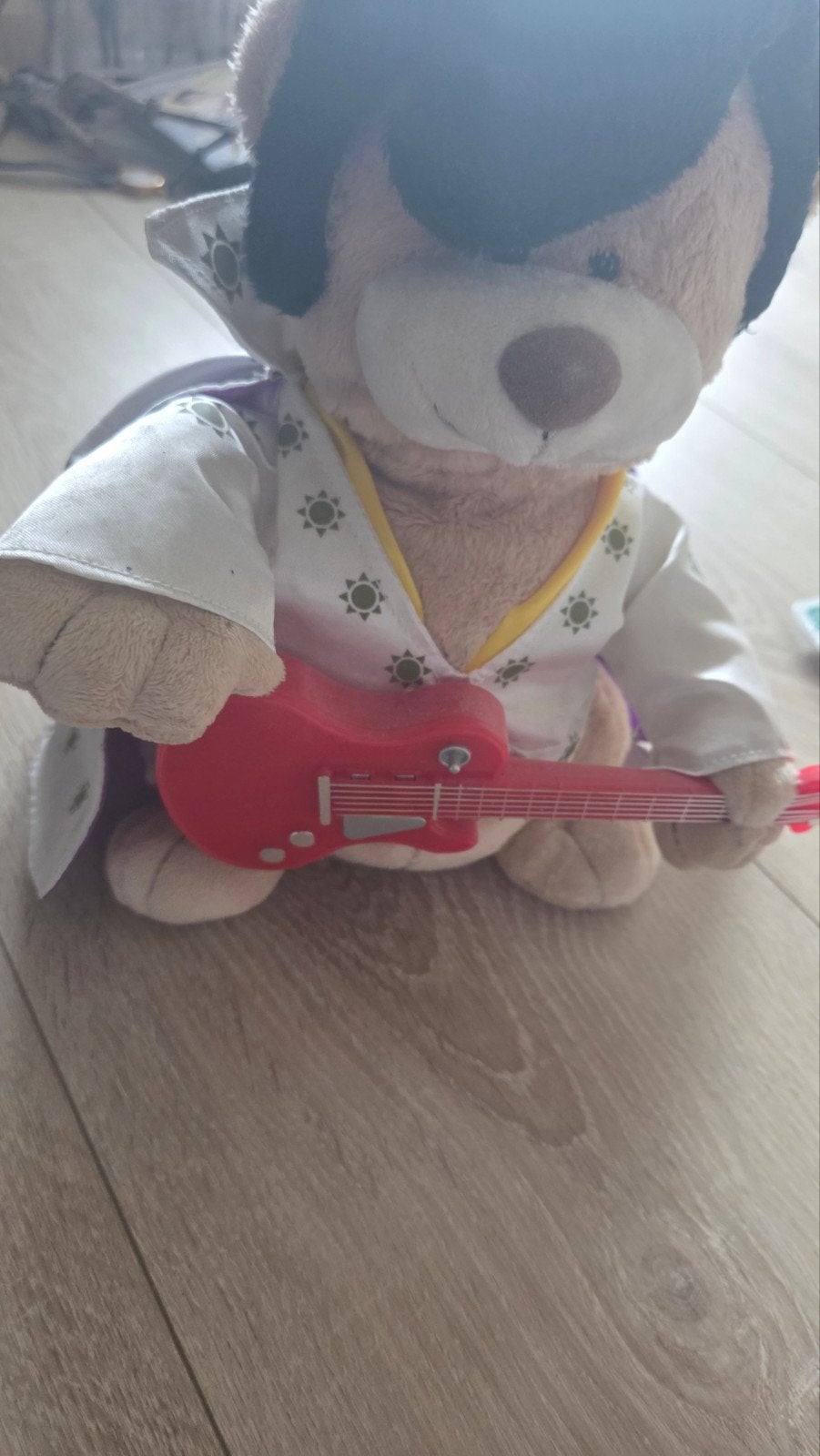 Elvis Presley Knuffelbeer met Gitaar - Zo goed als nieuw, Overige merken, Overige karakters, Beer, Ophalen of Verzenden