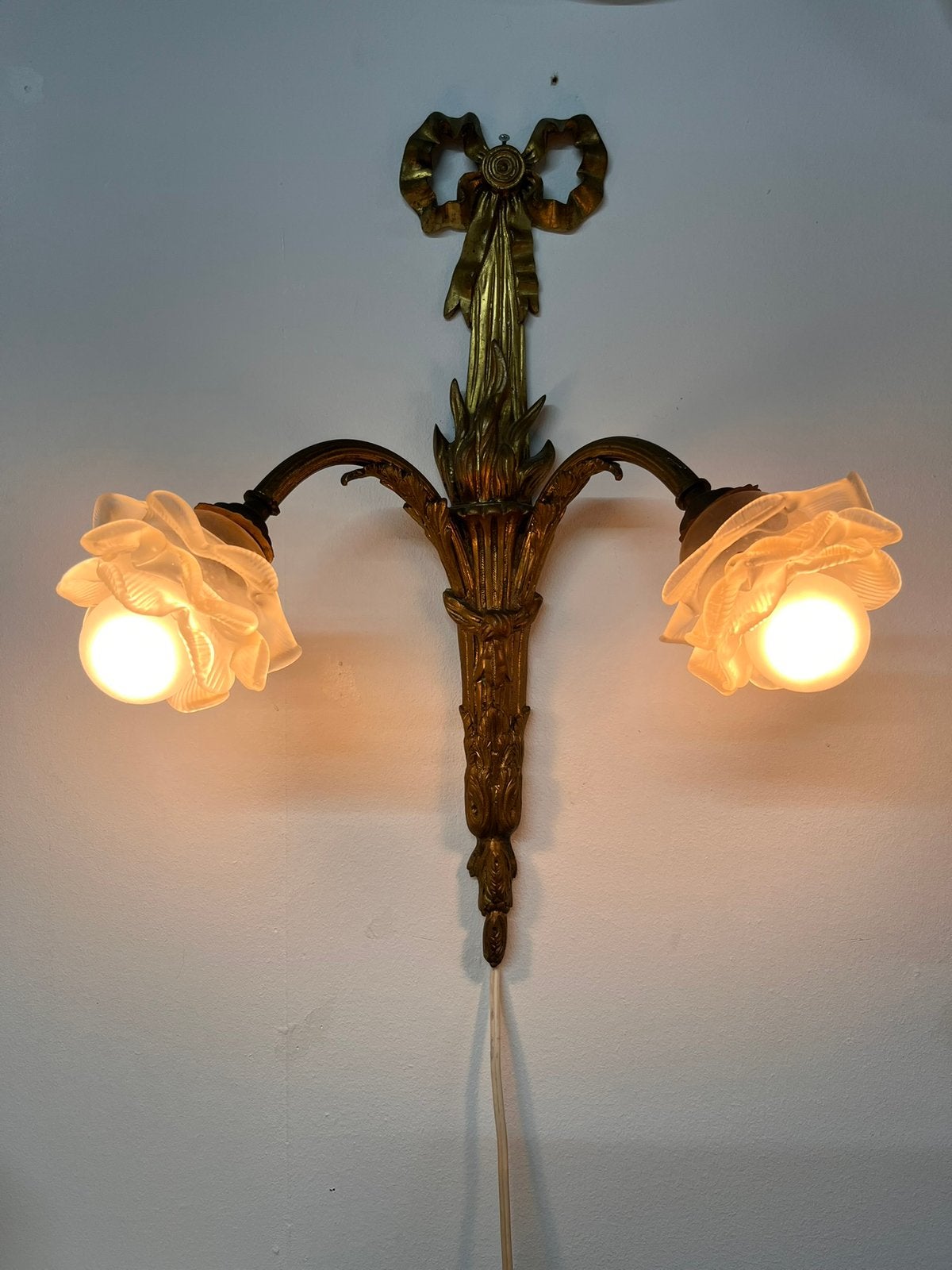 set van 2 klassieke messing wandlampen met glazen rozenkap, Ophalen of Verzenden