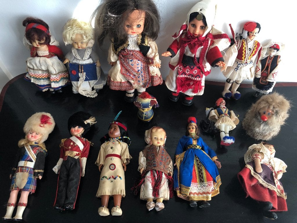Vintage folklore klederdracht poppen, set van 15, Ophalen of Verzenden, Gebruikt, Pop