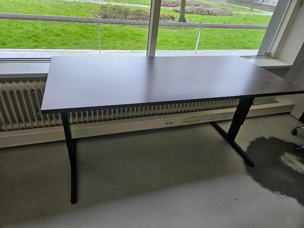 XXL Bureau – 200x100 cm – Hoogte verstelbaar, Ophalen, In hoogte verstelbaar, Zo goed als nieuw