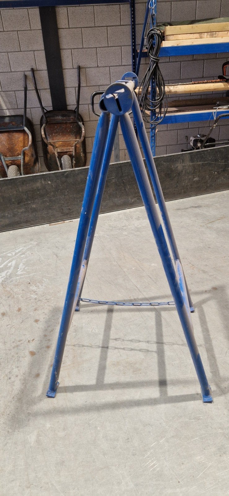 Stevige metalen schraag - Blauw, 80 cm hoog, Ophalen, Gebruikt, Overige typen