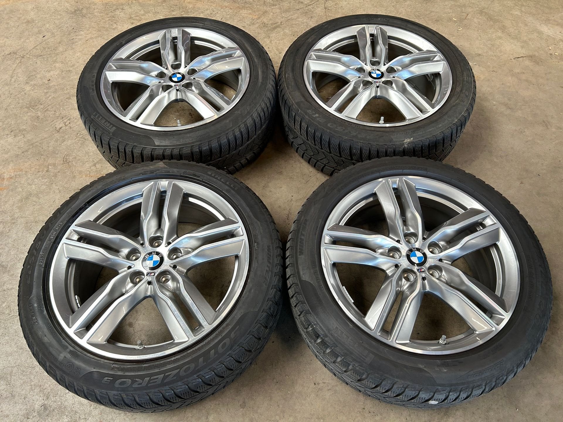 18 inch originele velgen + winterbanden BMW X1 F48 X2 F39, 18 inch, Gebruikt, -, -