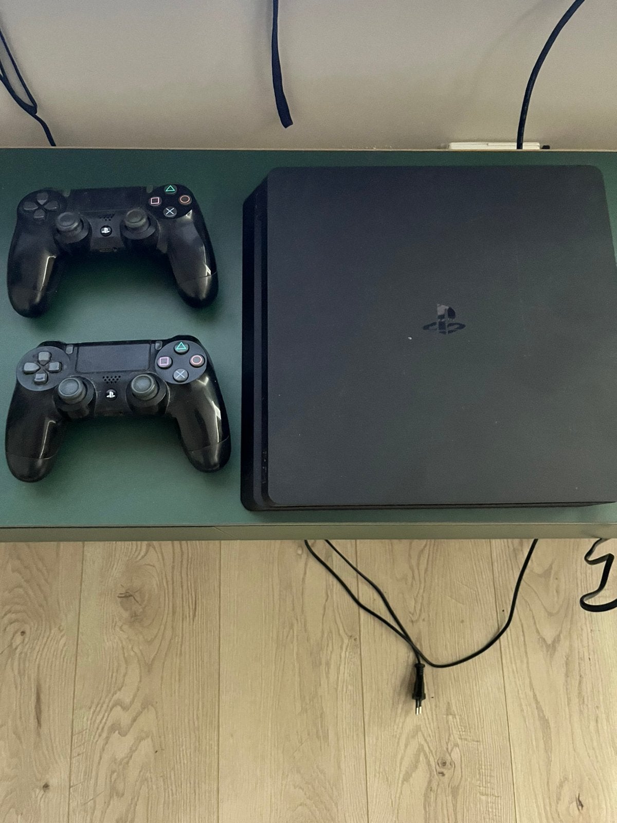 Playstation 4 met 2 controllers, Spelcomputers en Games, Spelcomputers | Sony PlayStation 4, Ophalen, Zo goed als nieuw, Met 2 controllers