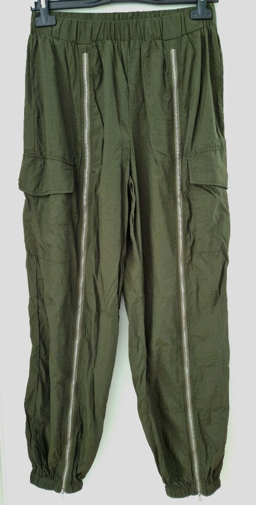 Groene dames broek maat M z.g.a.n., Maat 38/40 (M), Ophalen of Verzenden, Zo goed als nieuw, Lang