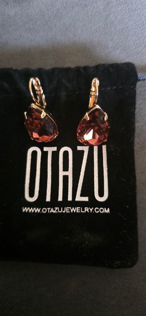 Prachtige Lacrima Blush Rose oorbellen, Ophalen of Verzenden, Nieuw, Roze, Overige materialen
