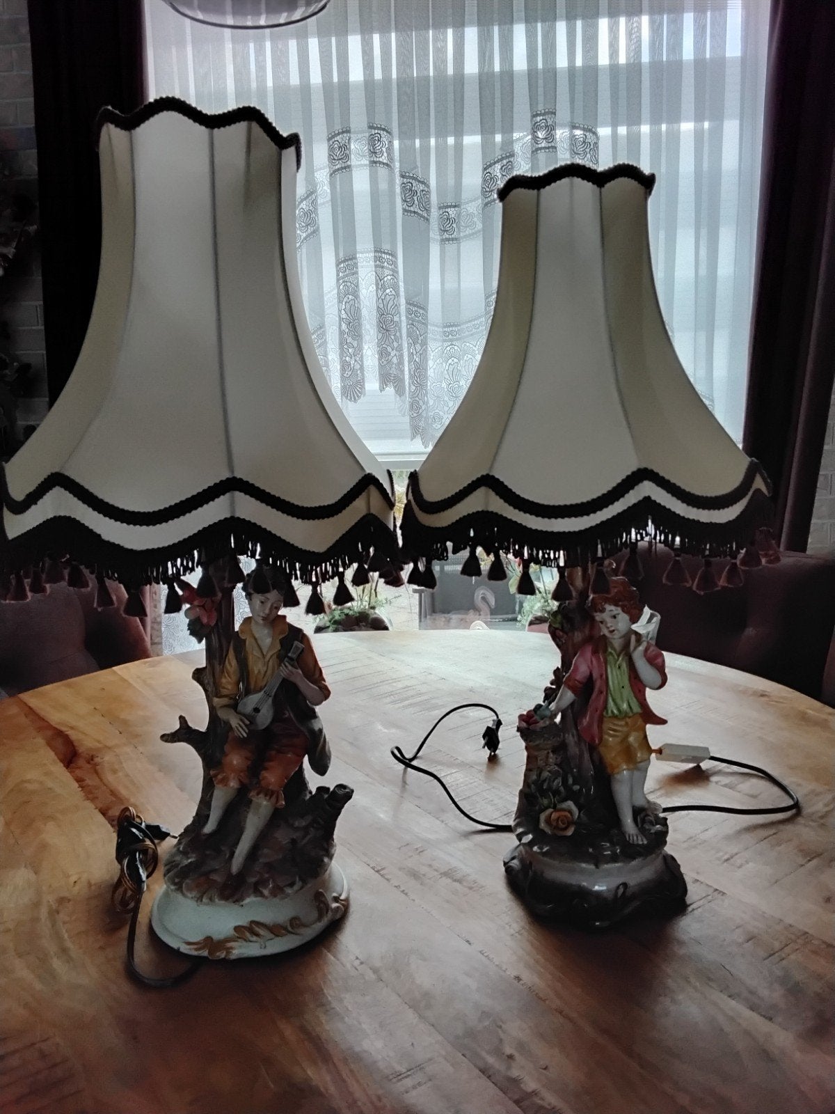 Antieke tafellampen met porseleinen figuren, Antiek en Kunst, Ophalen
