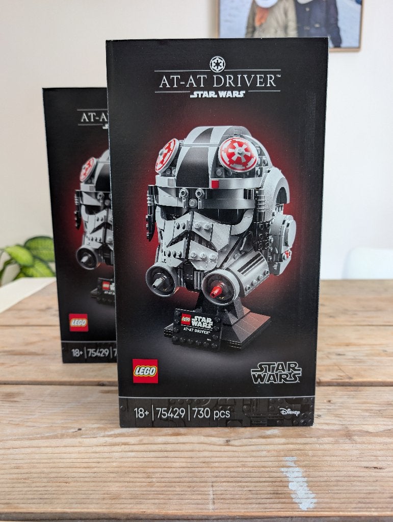 2x LEGO Star Wars 75429 AT-AT Driver Helmet – GLOEDNIEUW, Star Wars, Lego, Nieuw, Ophalen of Verzenden