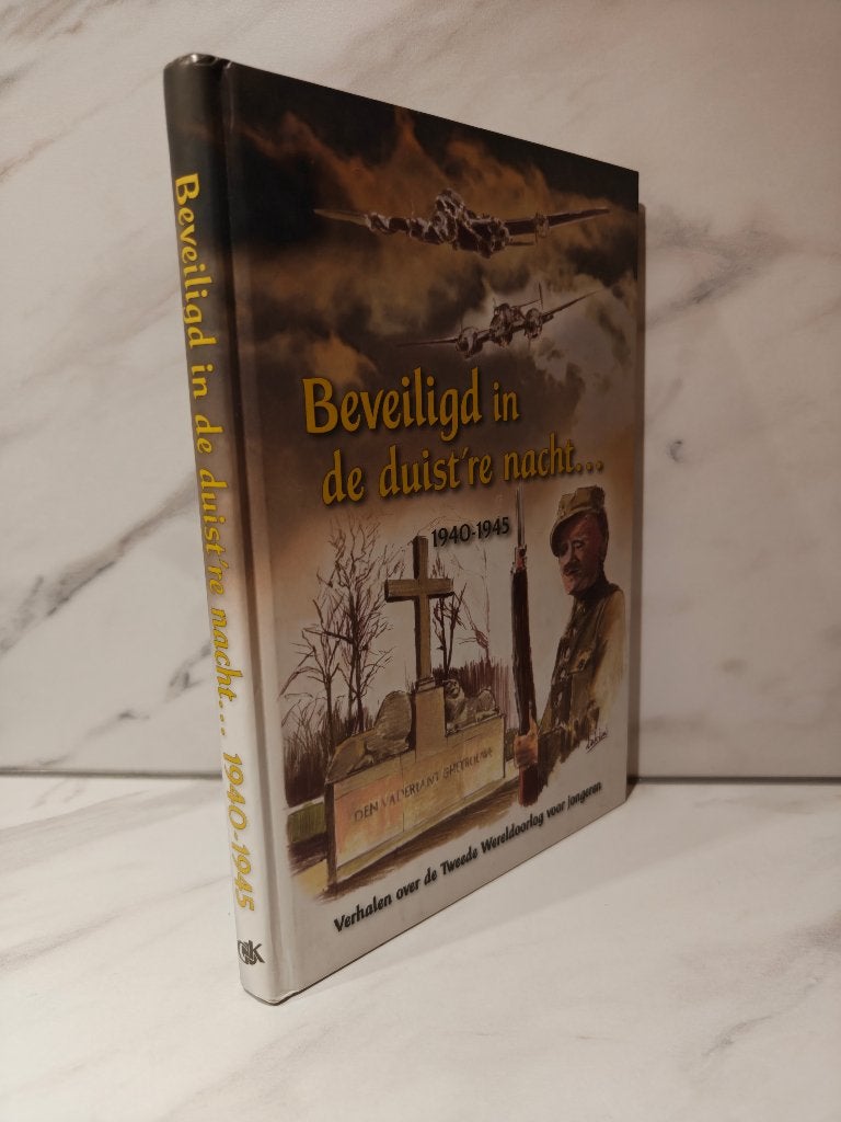 Beveiligd in duist're nacht... een bundel verhalen over de, Ophalen of Verzenden, Gelezen, Christendom | Protestants