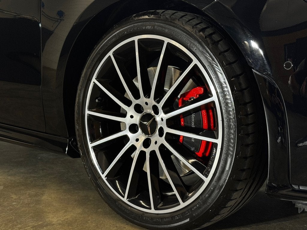 Mercedes CLA 250 AMG Performance Night Package 224 PK 7G-DCT, Auto's, Mercedes-Benz, Gebruikt, 4 cilinders, Alcantara, Zwart