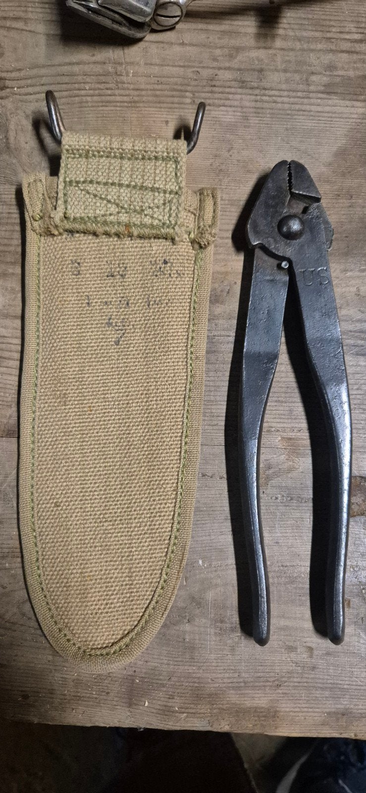 1918 WW1 barb wire cutter + pouch, Verzenden, Landmacht, Amerika, Overige typen