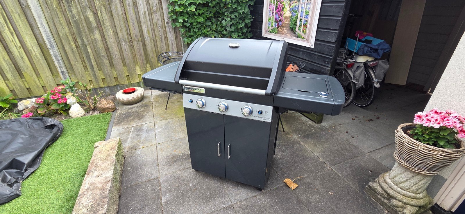 Campinggaz gasbarbecue., Ophalen, Zo goed als nieuw