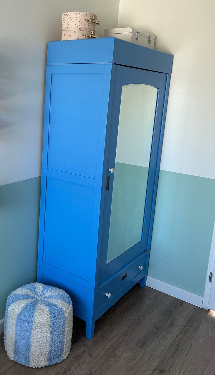 Leuke oude blauwe kast met spiegel, Ophalen, Gebruikt, 50 tot 100 cm, 150 tot 200 cm