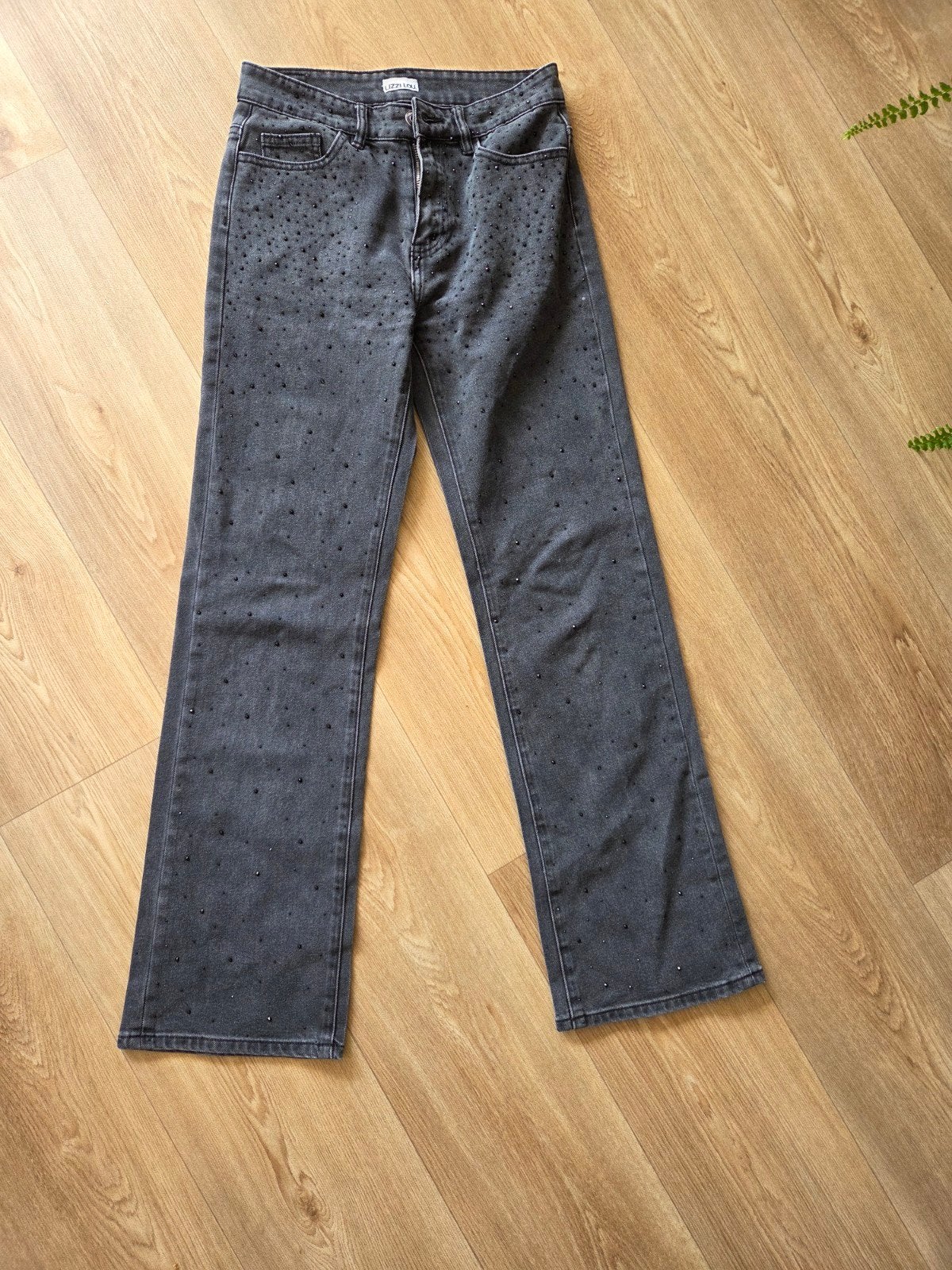 spijkerbroek lizzi lou met studs maat 27, Zwart, Ophalen of Verzenden, Zo goed als nieuw, W27 (confectie 34) of kleiner