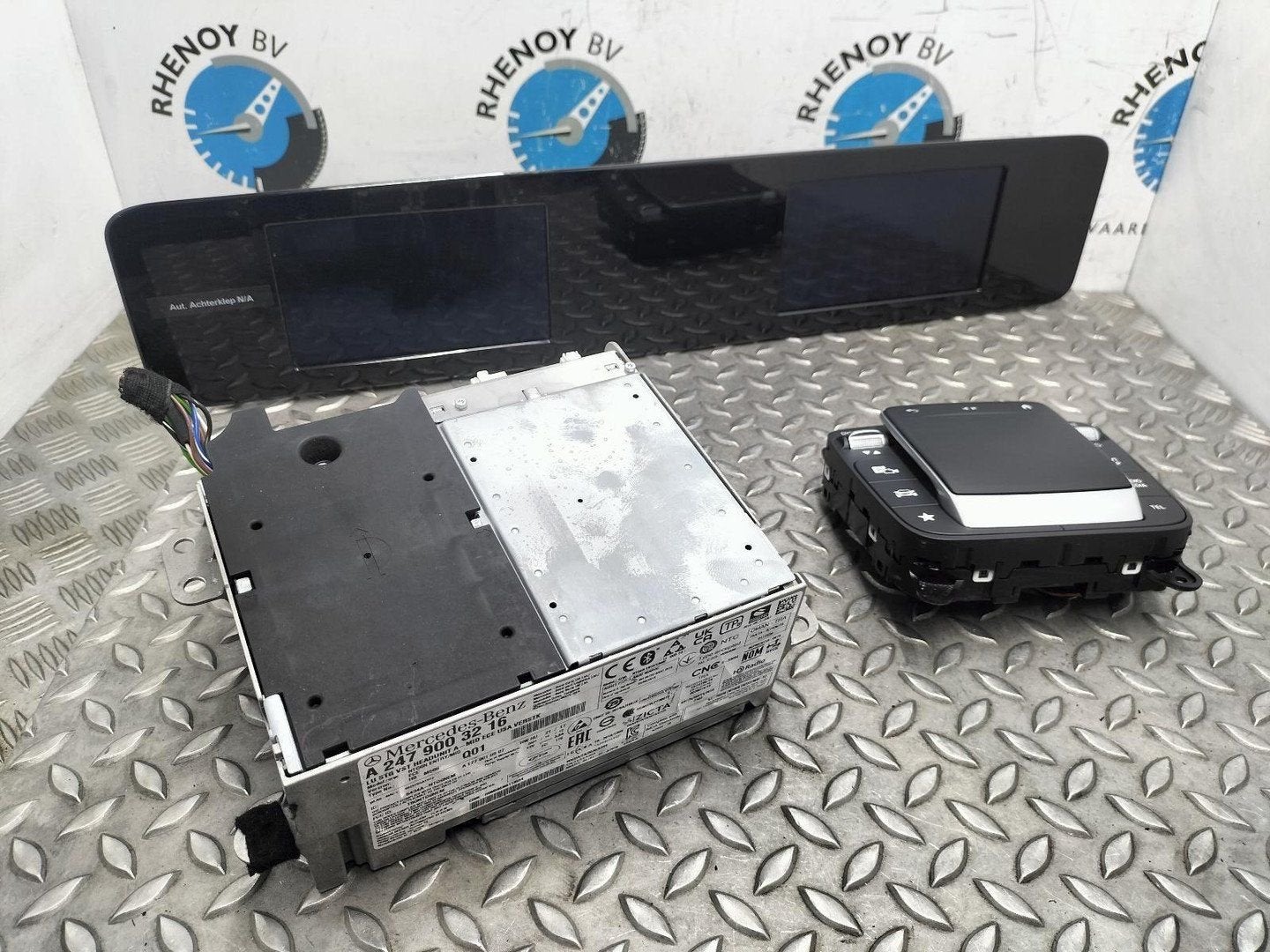 MERCEDES B CLASS W247 B200 D  NAVIGATIE 2022, Auto-onderdelen, Ophalen of Verzenden, Gebruikt, Stiba lid