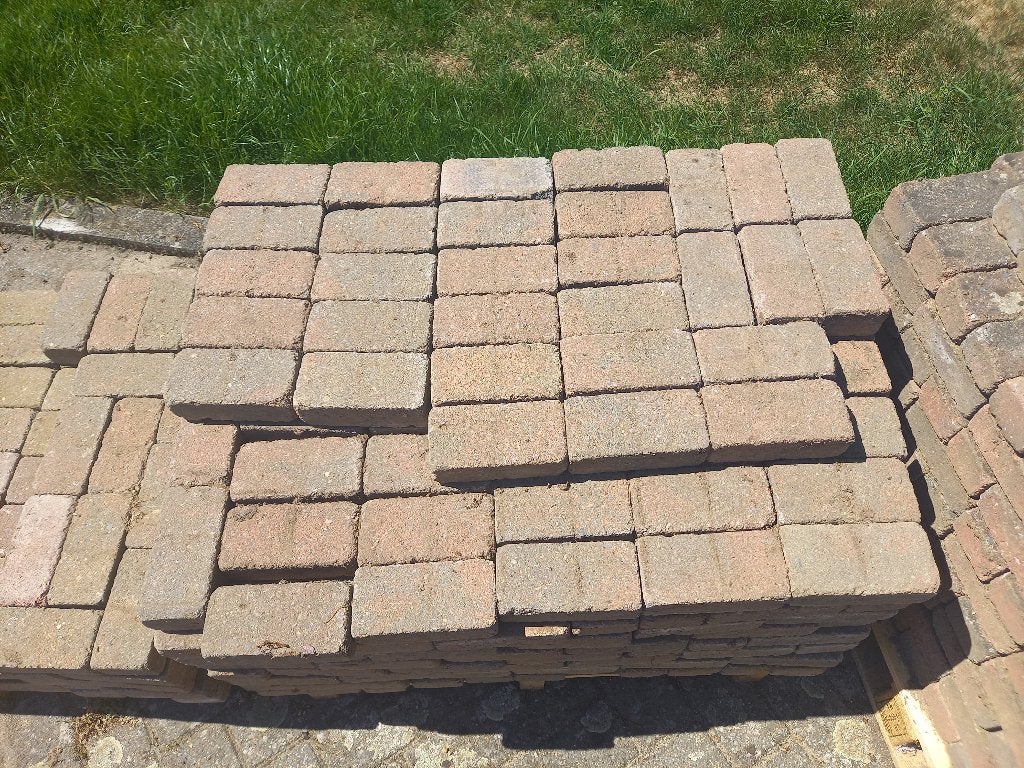 te koop: koppelstones rood/zwart, Ophalen, Gebruikt, Klinkers, 10 m² of meer