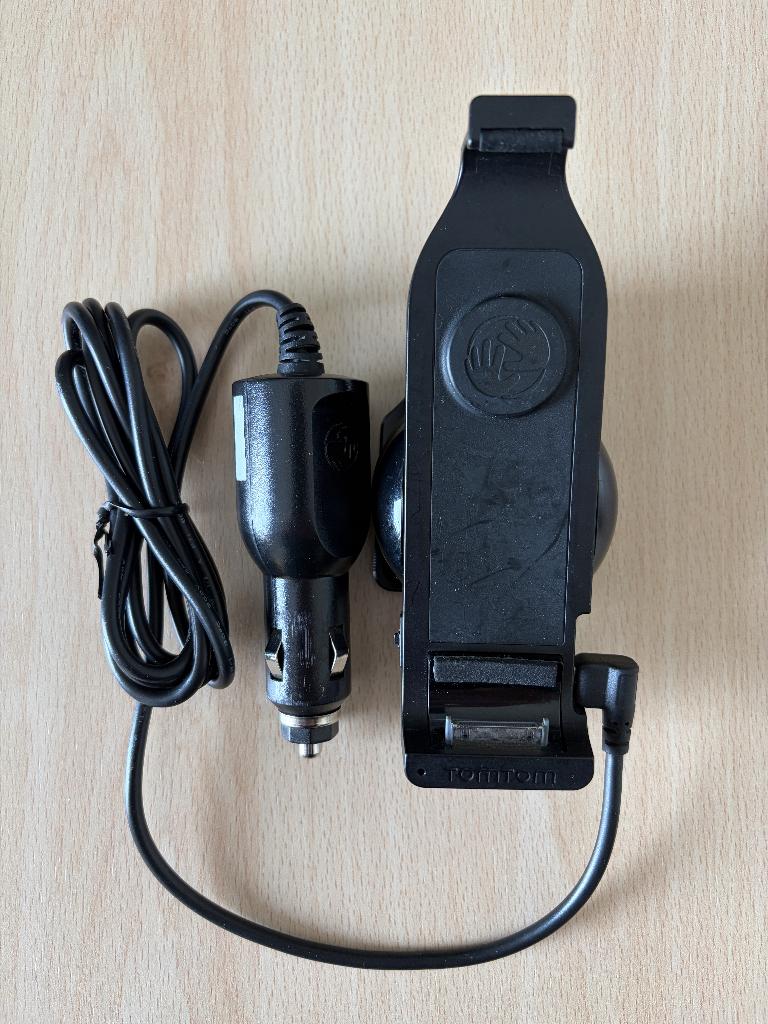 TomTom - Apple iPhone Carkit met Brodit houder (3G/3GS/4/4S), Auto diversen, Carkits, Gebruikt, Ophalen of Verzenden